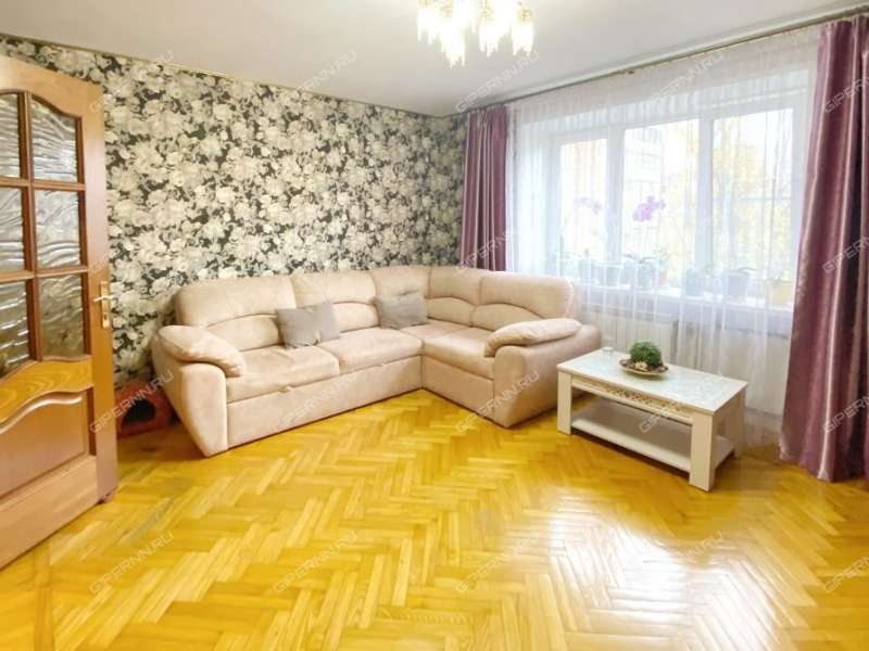 трёхкомнатная квартира на улице Сергея Есенина дом 14