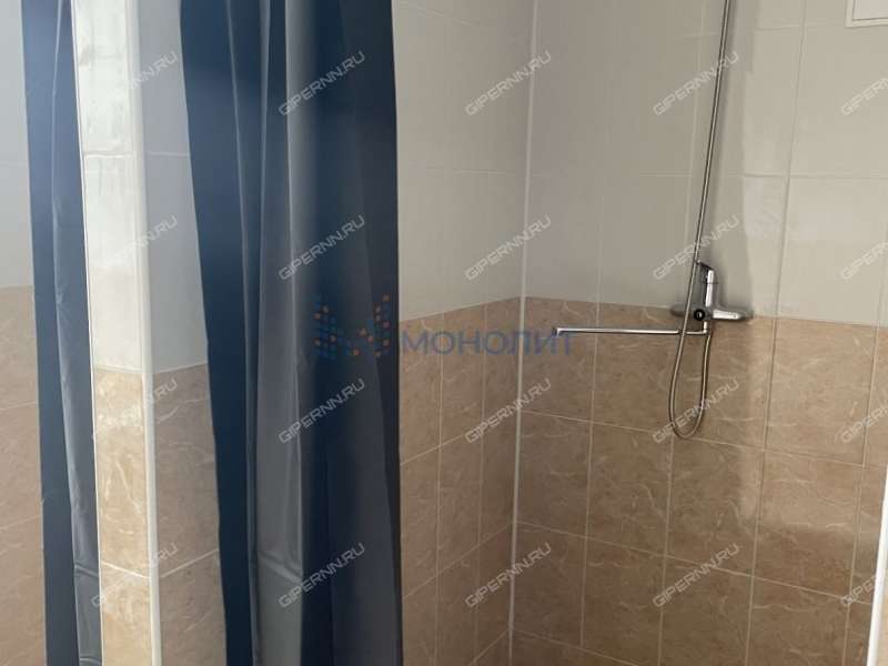 здание под недвижимость под медицинские учреждения, недвижимость под образовательные учреждения на улице Железнодорожная город Заволжье