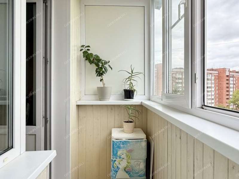 однокомнатная квартира на улице Политбойцов дом 12