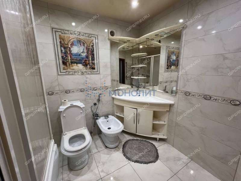 трёхкомнатная квартира на улице Бурденко дом 35