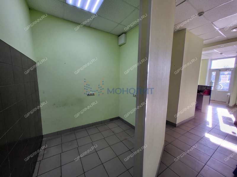 помещение под офис, торговую площадь на Южном шоссе