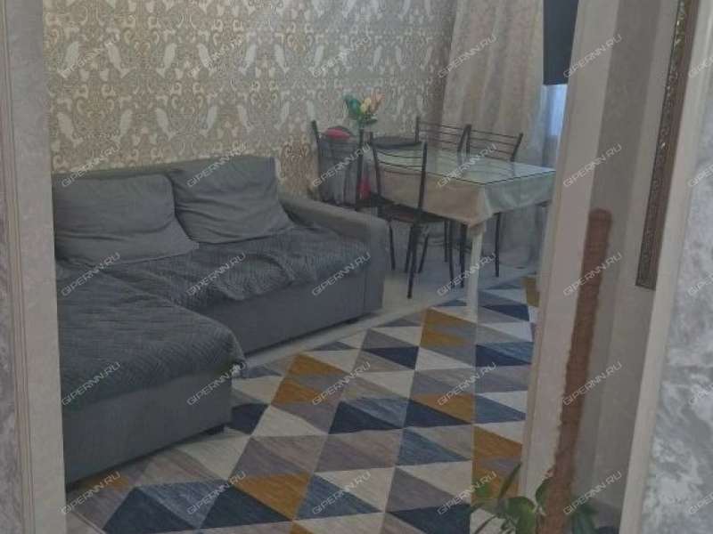 трёхкомнатная квартира на Берёзовской улице дом 80