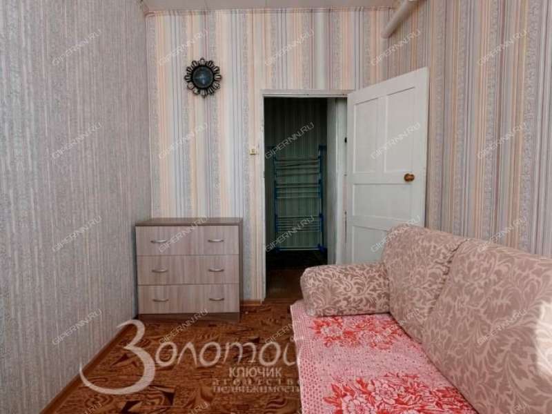 дом на  деревня Ройка