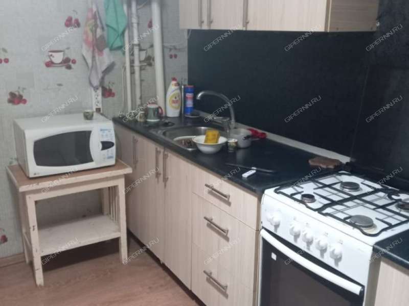 двухкомнатная квартира на улице Строкина дом 10