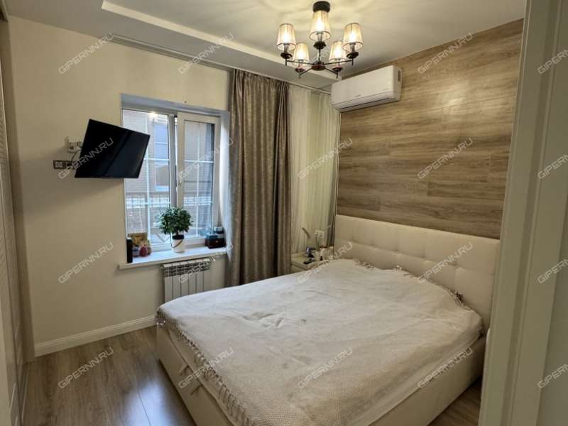 дом в деревне Новая