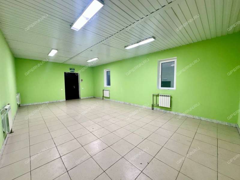 здание под офис, торговую площадь на улице Коминтерна