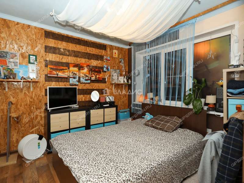 четырёхкомнатная квартира на Артельной улице дом 10А