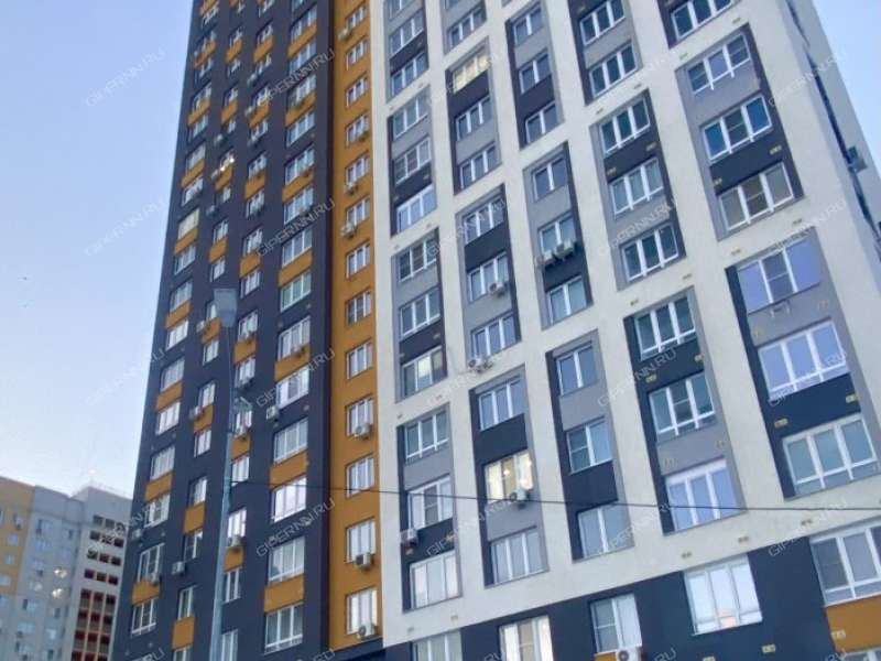 трёхкомнатная квартира на Белозерской улице дом 7