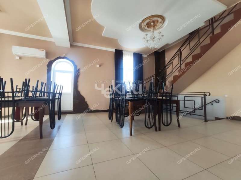 здание под недвижимость под общепит на Малое Чухово деревня Малое Чухово