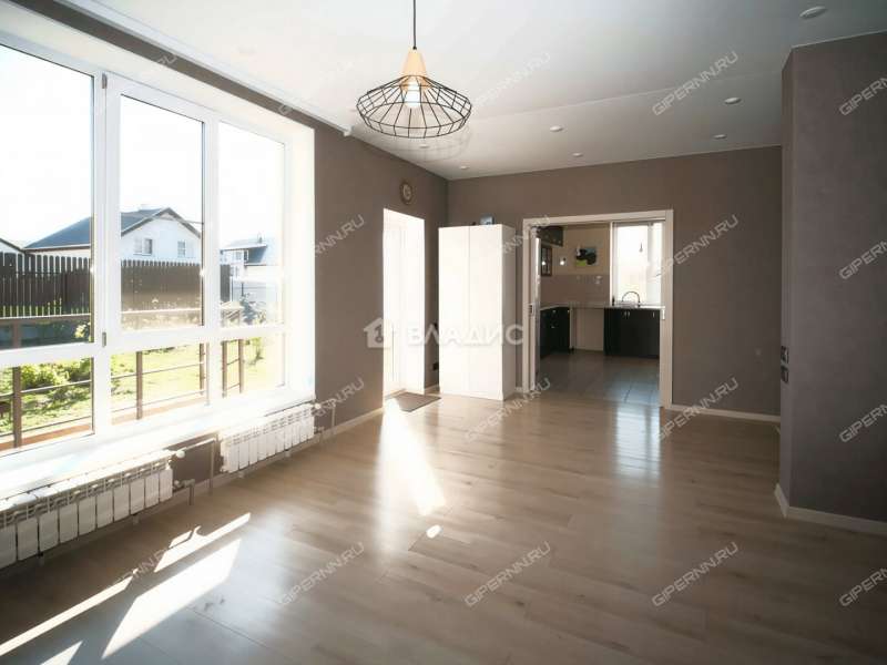 дом на улице Цветочная село Каменки