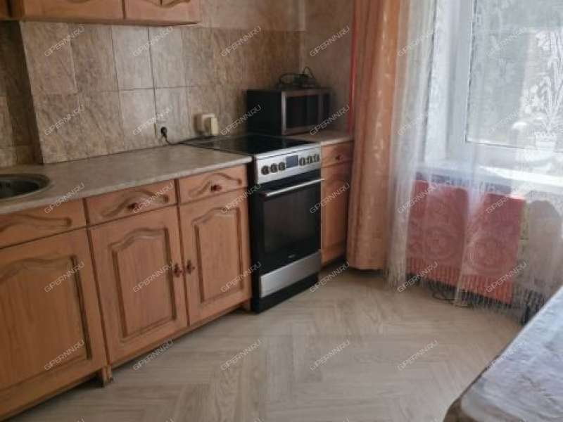 трёхкомнатная квартира на Космической улице дом 57