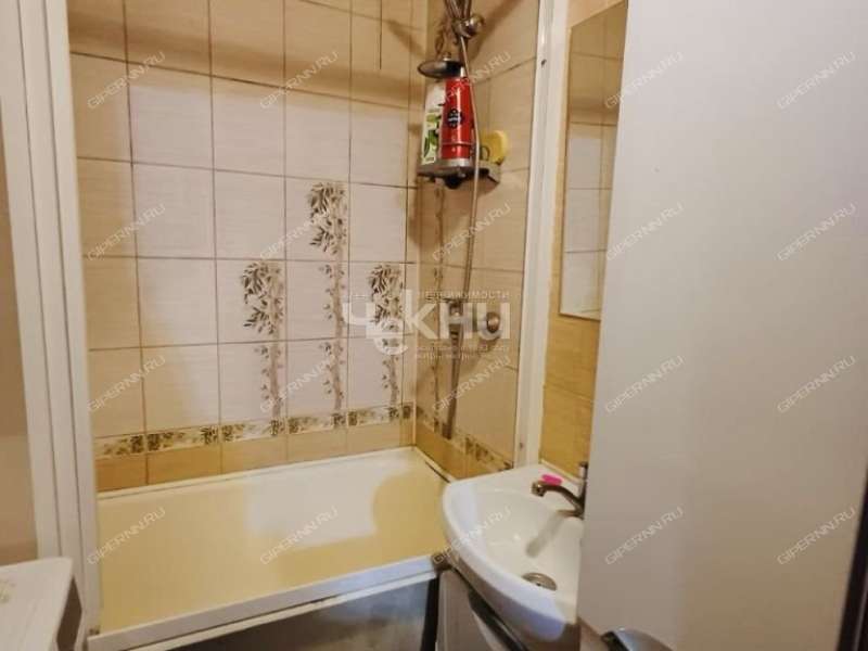 трёхкомнатная квартира на улице Маршала Жукова дом 4