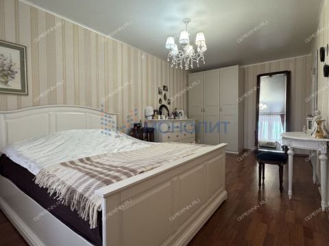 3-komnatnaya-ul-rodionova-d-167-k2 фото