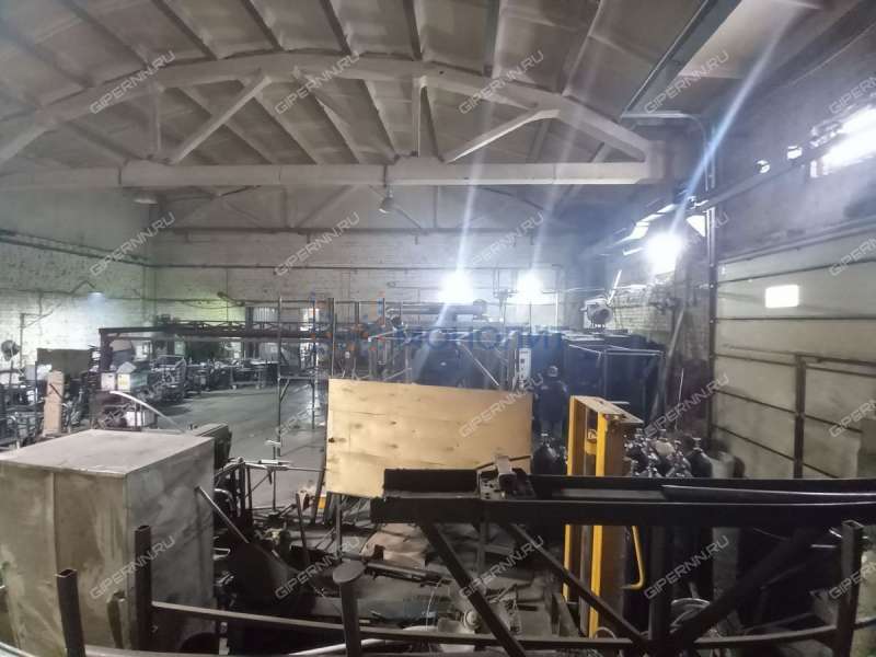 помещение под склад, производственную площадь на Республиканской улице город Бор