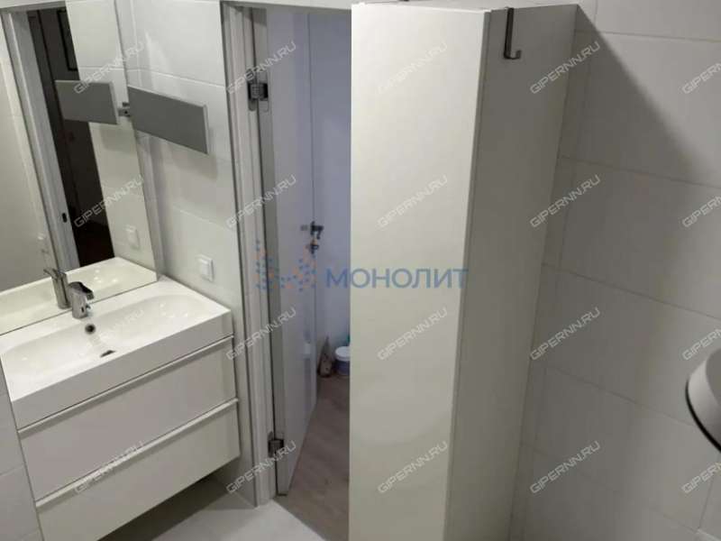четырёхкомнатная квартира на улице Романтиков дом 15