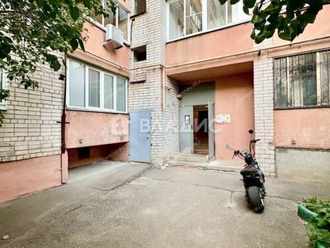 4-komnatnaya-ul-rodnikovaya-d-6 фото