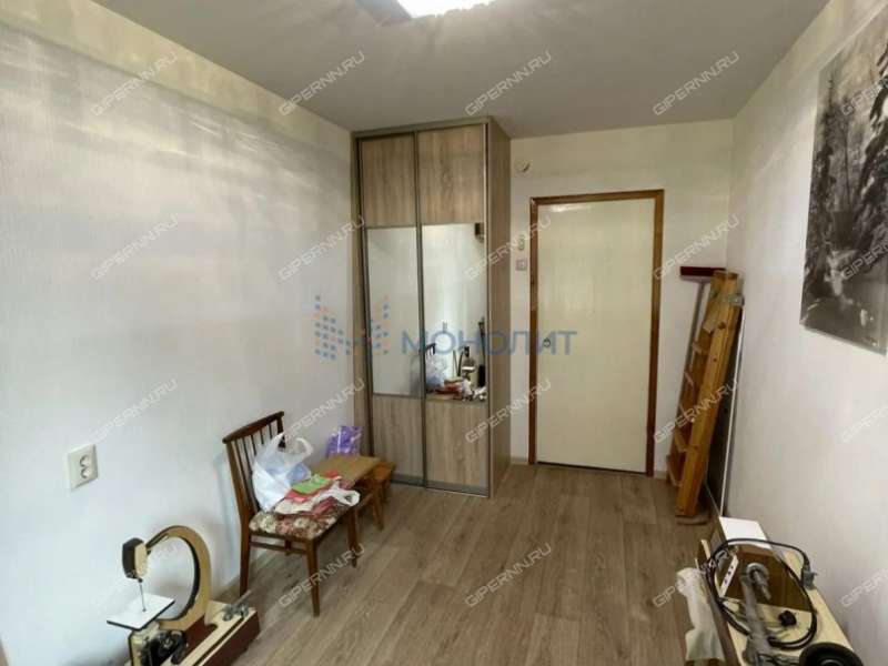 трёхкомнатная квартира в 2-м микрорайоне дом 20 город Кстово