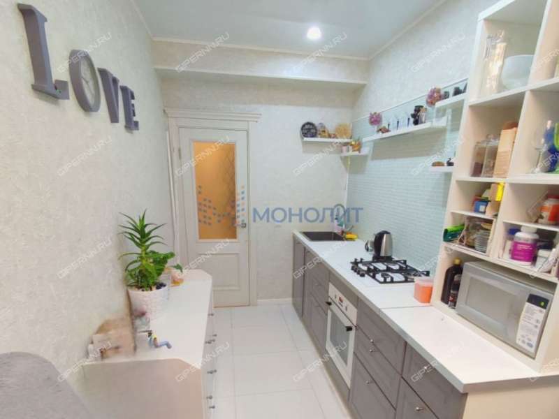 трёхкомнатная квартира на проспекте Гагарина дом 36