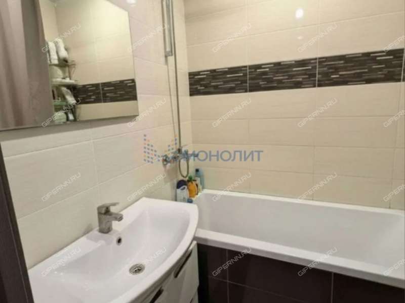 трёхкомнатная квартира на Волжской набережной дом 7