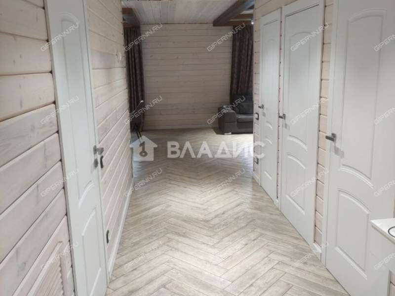 дом на улице Школьная деревня Комарово