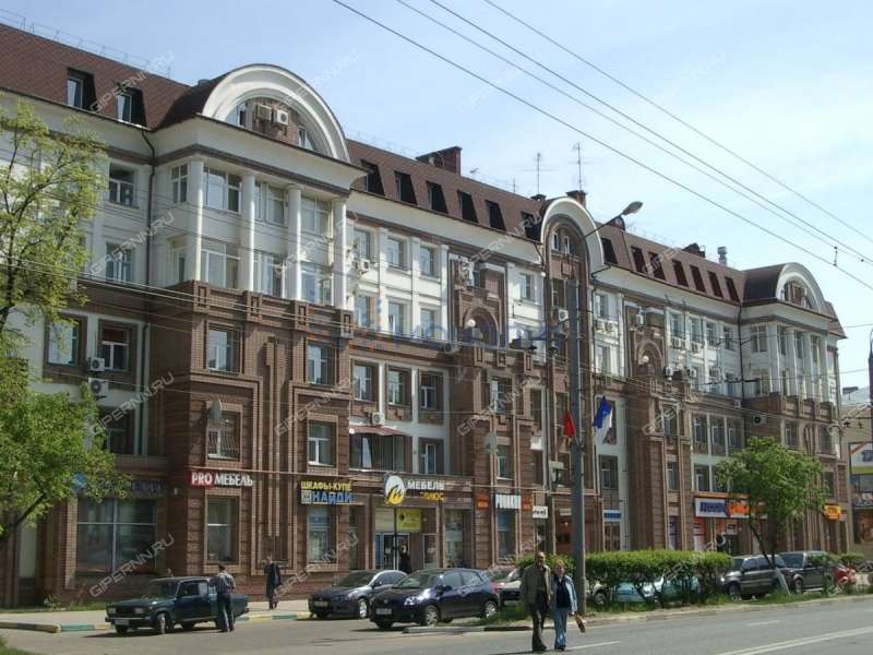 трёхкомнатная квартира на улице Коминтерна дом 127