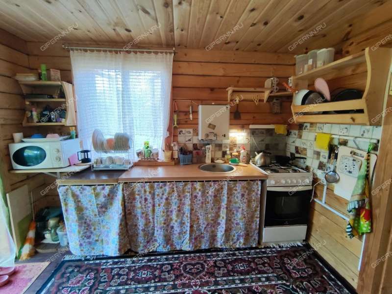 дом на Колхозной улице село Крутой Майдан