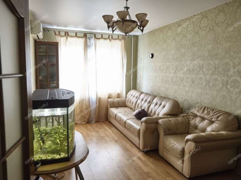 однокомнатная квартира на улице Бурденко дом 33