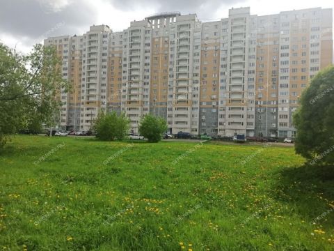 2-komnatnaya-b-r-zarechnyy-d-5 фото