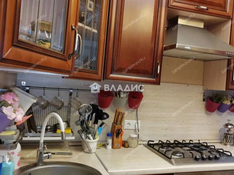 трёхкомнатная квартира на улице Бекетова дом 4А