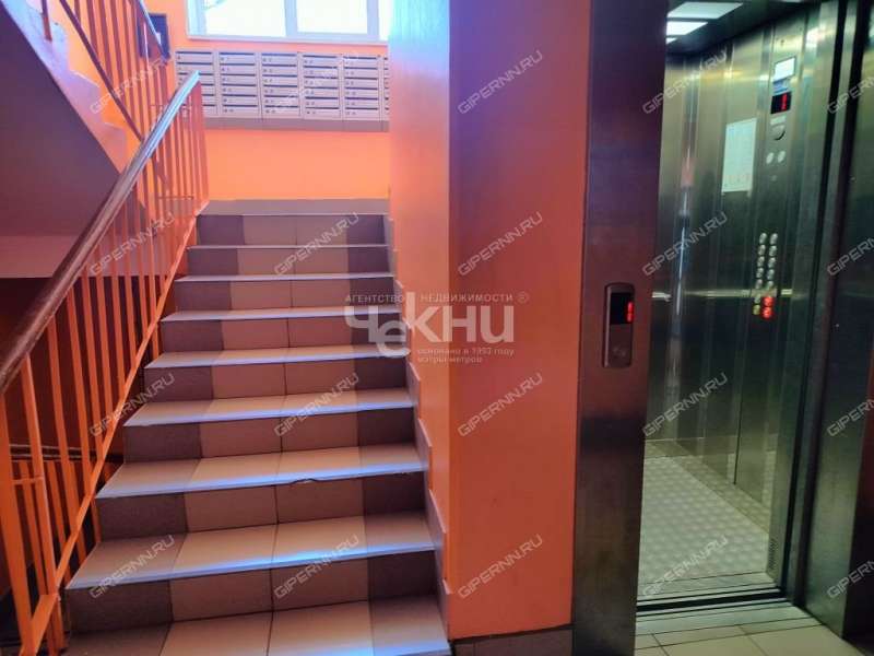 трёхкомнатная квартира на улице Германа Лопатина дом 13