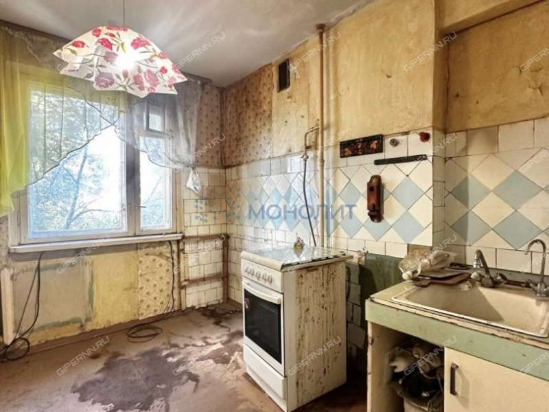 трёхкомнатная квартира на улице Маршала Голованова дом 33