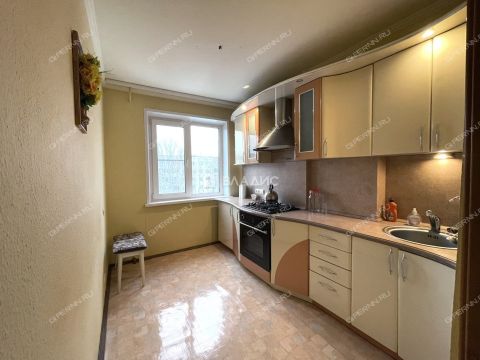 3-komnatnaya-ul-tropinina-d-6 фото