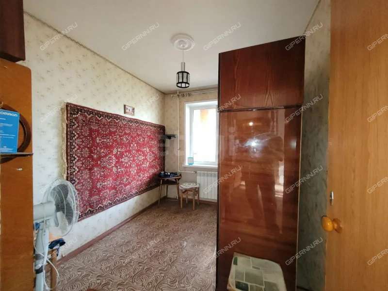 четырёхкомнатная квартира на Радужной улице дом 14