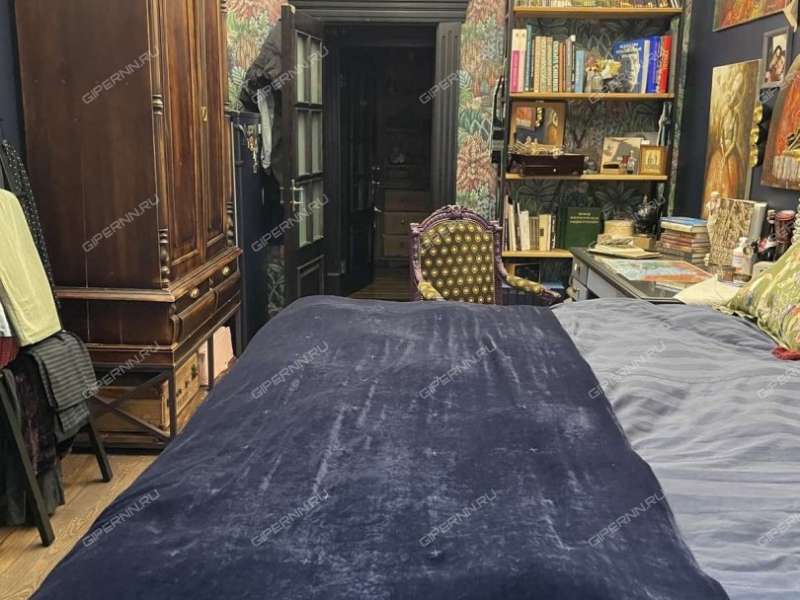 четырёхкомнатная квартира на улице Воровского дом 24