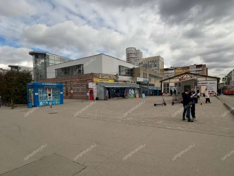 помещение под помещение свободного назначения, торговую площадь на улице Плотникова