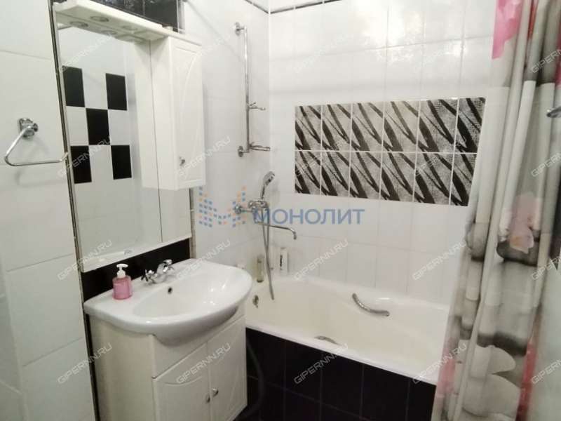 однокомнатная квартира в 2-м микрорайоне дом 10А город Кстово