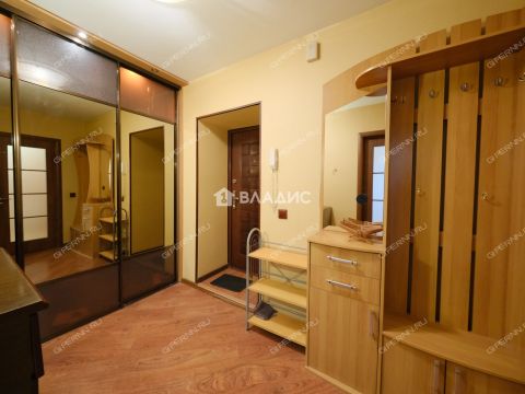 1-komnatnaya-ul-sergeya-esenina-d-41 фото