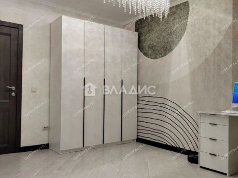 4-komnatnaya-ul-rodionova-d-167-k1 фото