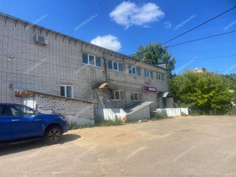 помещение под помещение свободного назначения, торговую площадь на Садовой улице село Работки