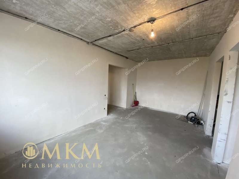 четырёхкомнатная квартира на улице Юлиуса Фучика дом 37