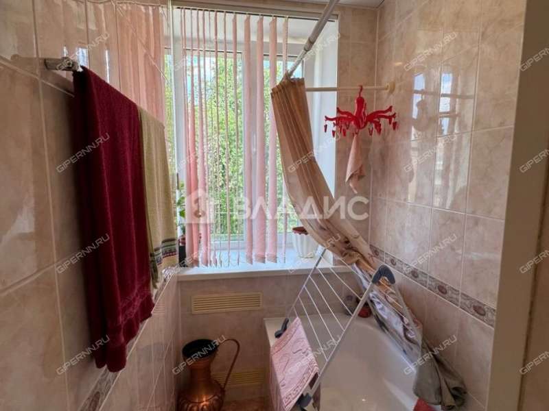 трёхкомнатная квартира на Комсомольской улице дом 3