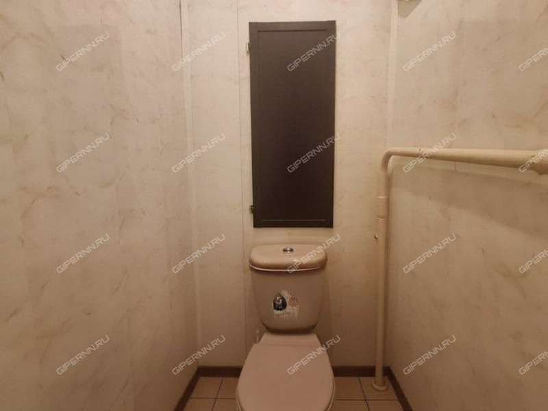 однокомнатная квартира на Вятской улице дом 1