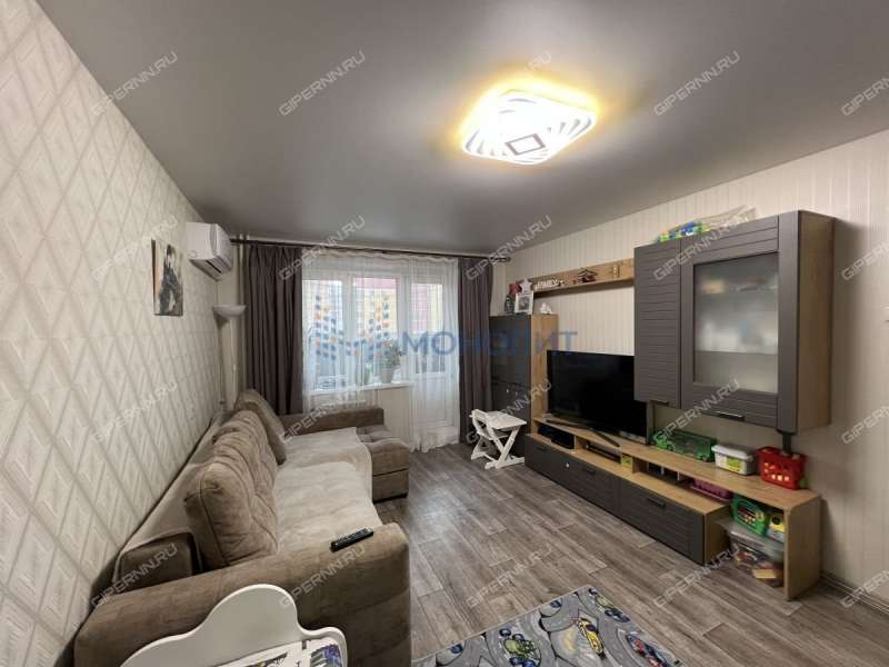 однокомнатная квартира на улице Космонавта Комарова дом 2 к2