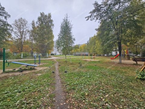 2-komnatnaya-ul-strokina-d-3a фото