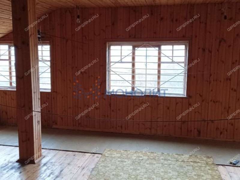 дом на улице Полевая село Городищи