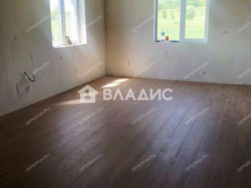 дом на улице Аверьянова деревня Студенец