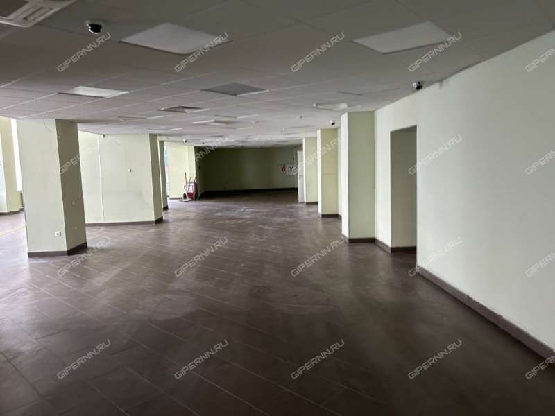 помещение под помещение свободного назначения, торговую площадь на улице Плотникова