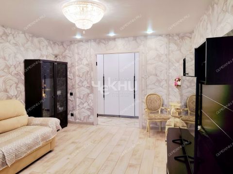 3-komnatnaya-ul-oktyabrskoy-revolyucii-d-40 фото