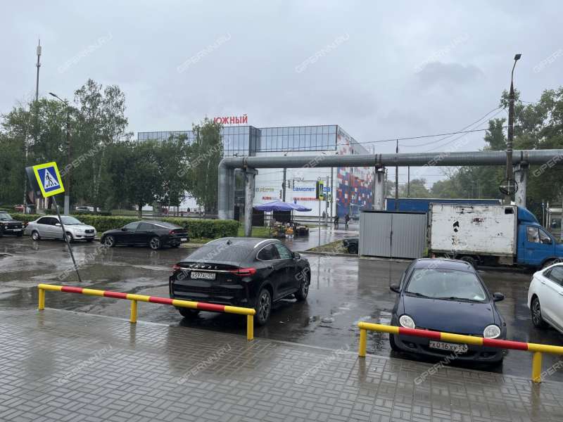 помещение под торговую площадь на Южном шоссе