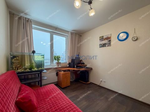 3-komnatnaya-ul-rodionova-d-165-k10 фото